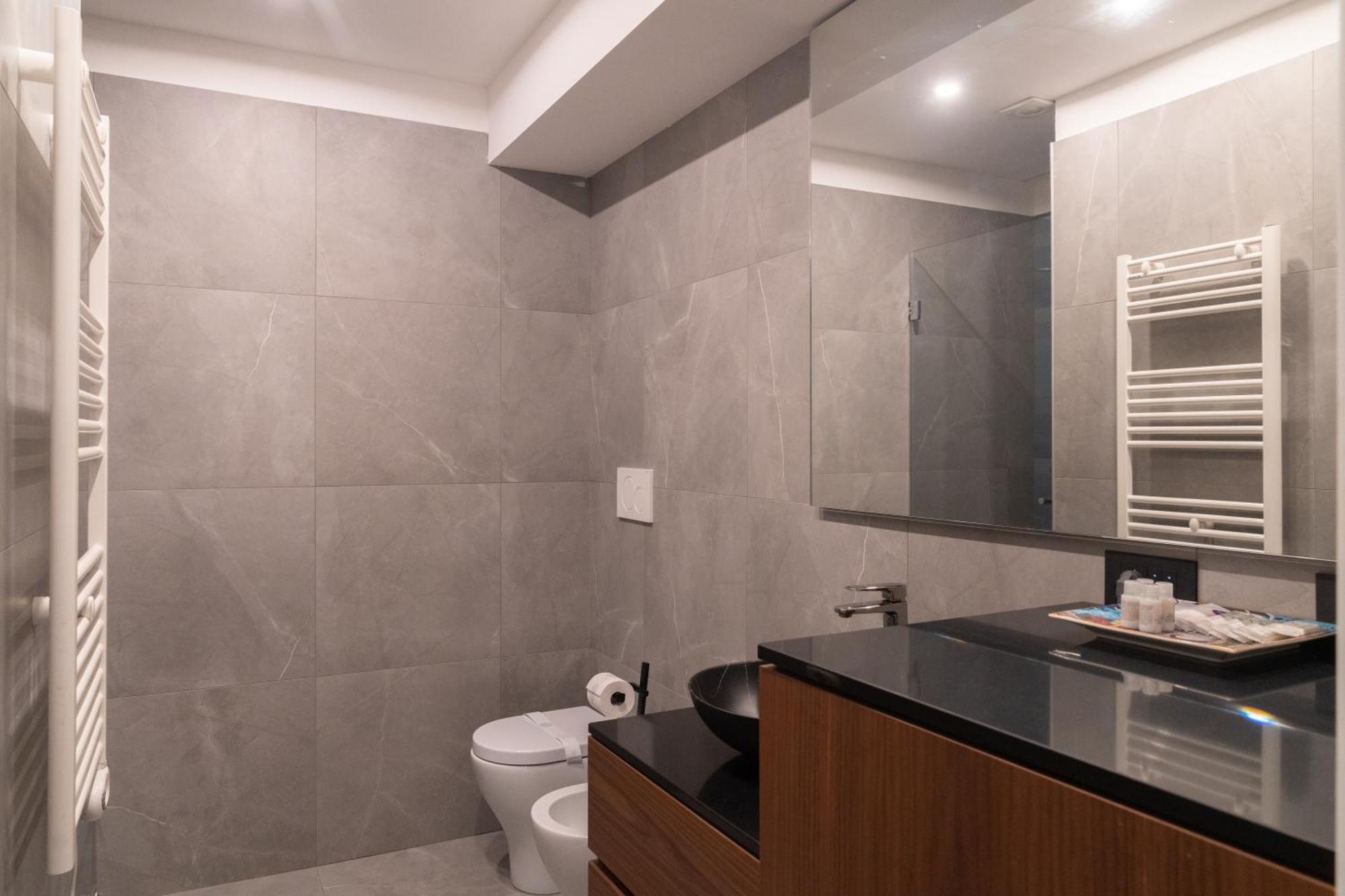 Casa Degli Specchi, Di Lusso In Galleria Buenos Aires Apartamento Milão